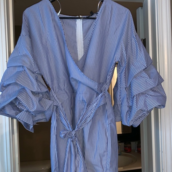 Fashion nova Striped romper - Picture 2 of 7